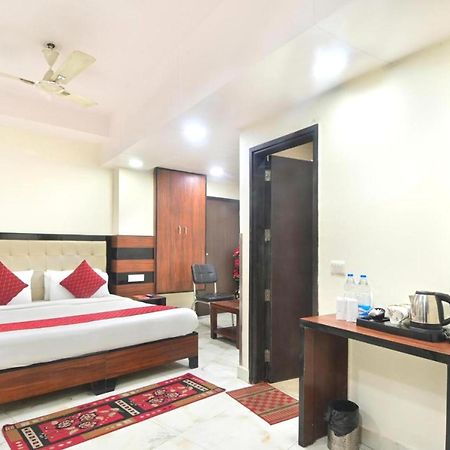 Hotel Emporio View - New Delhi Railway Station - Paharganj 외부 사진