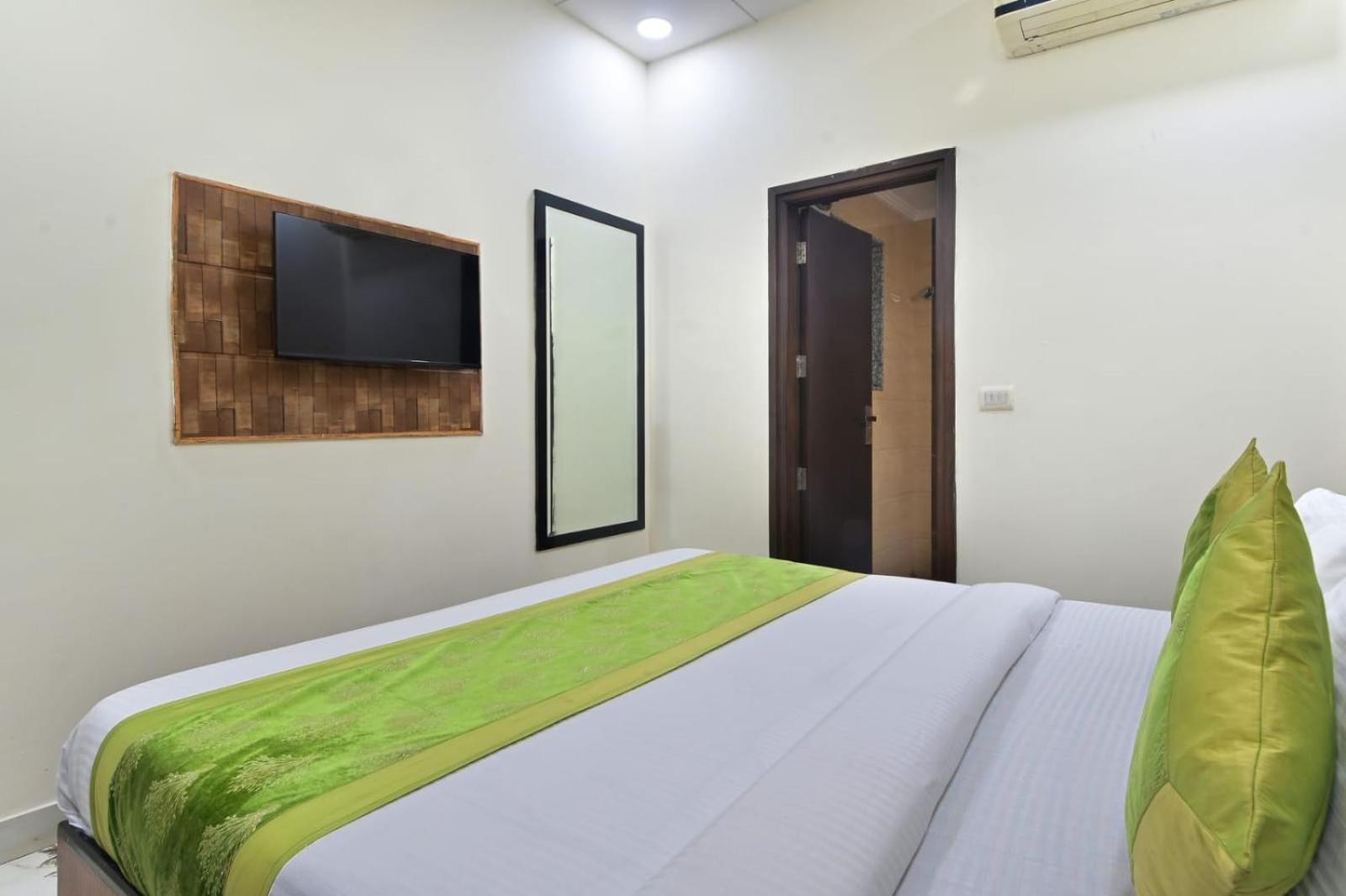 Hotel Emporio View - New Delhi Railway Station - Paharganj 외부 사진