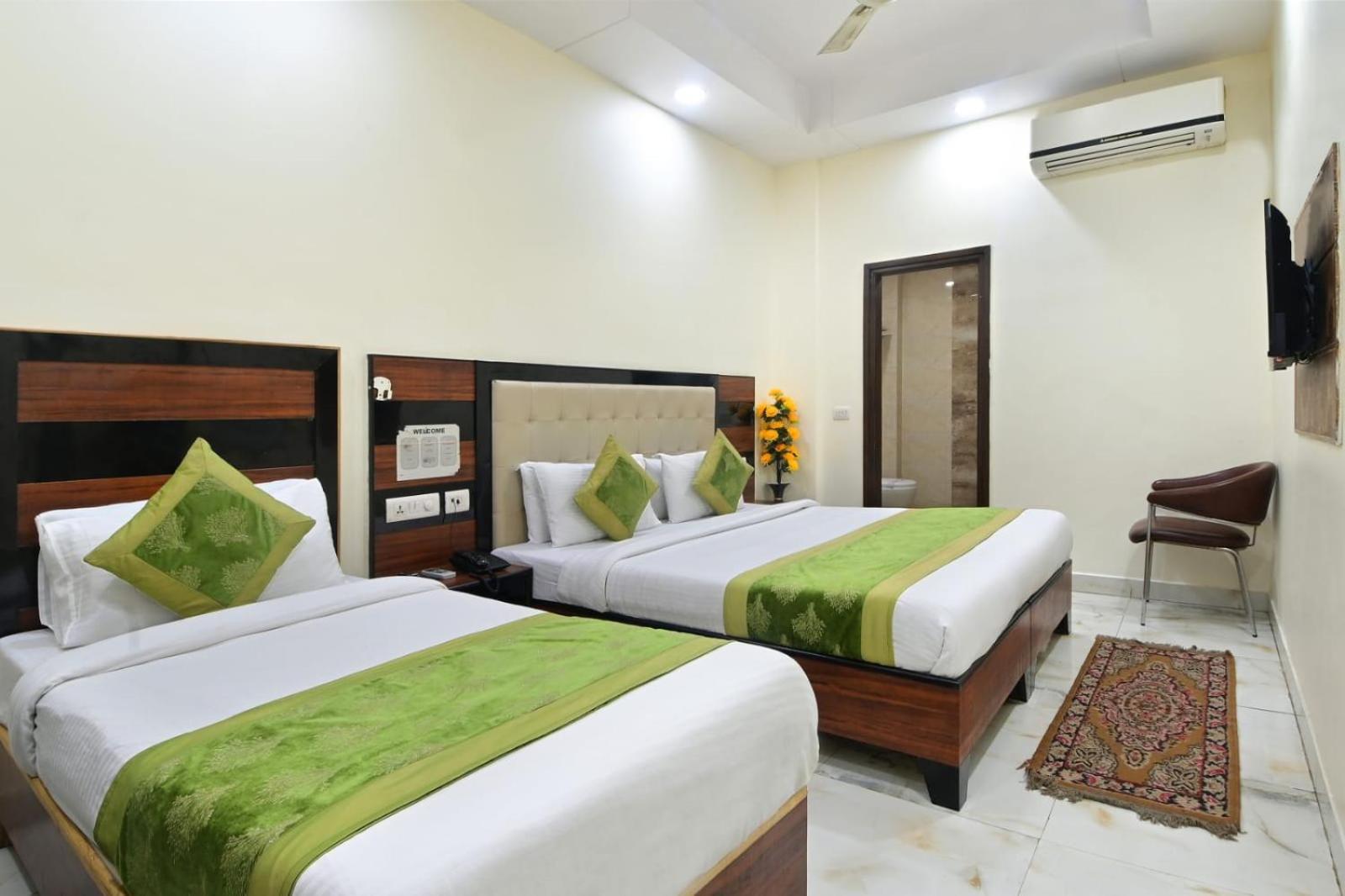 Hotel Emporio View - New Delhi Railway Station - Paharganj 외부 사진