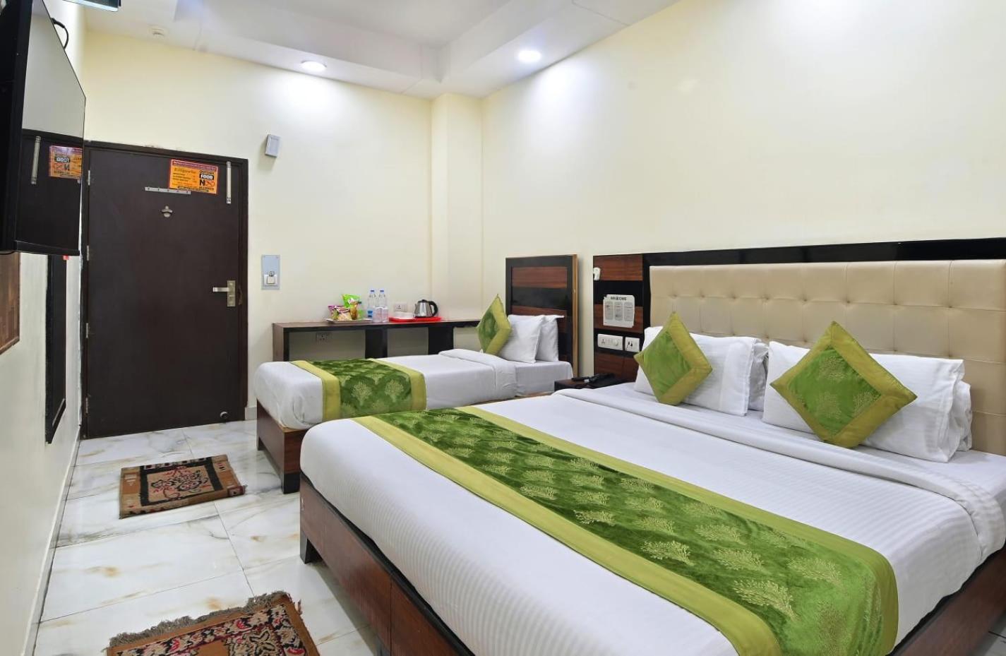 Hotel Emporio View - New Delhi Railway Station - Paharganj 외부 사진