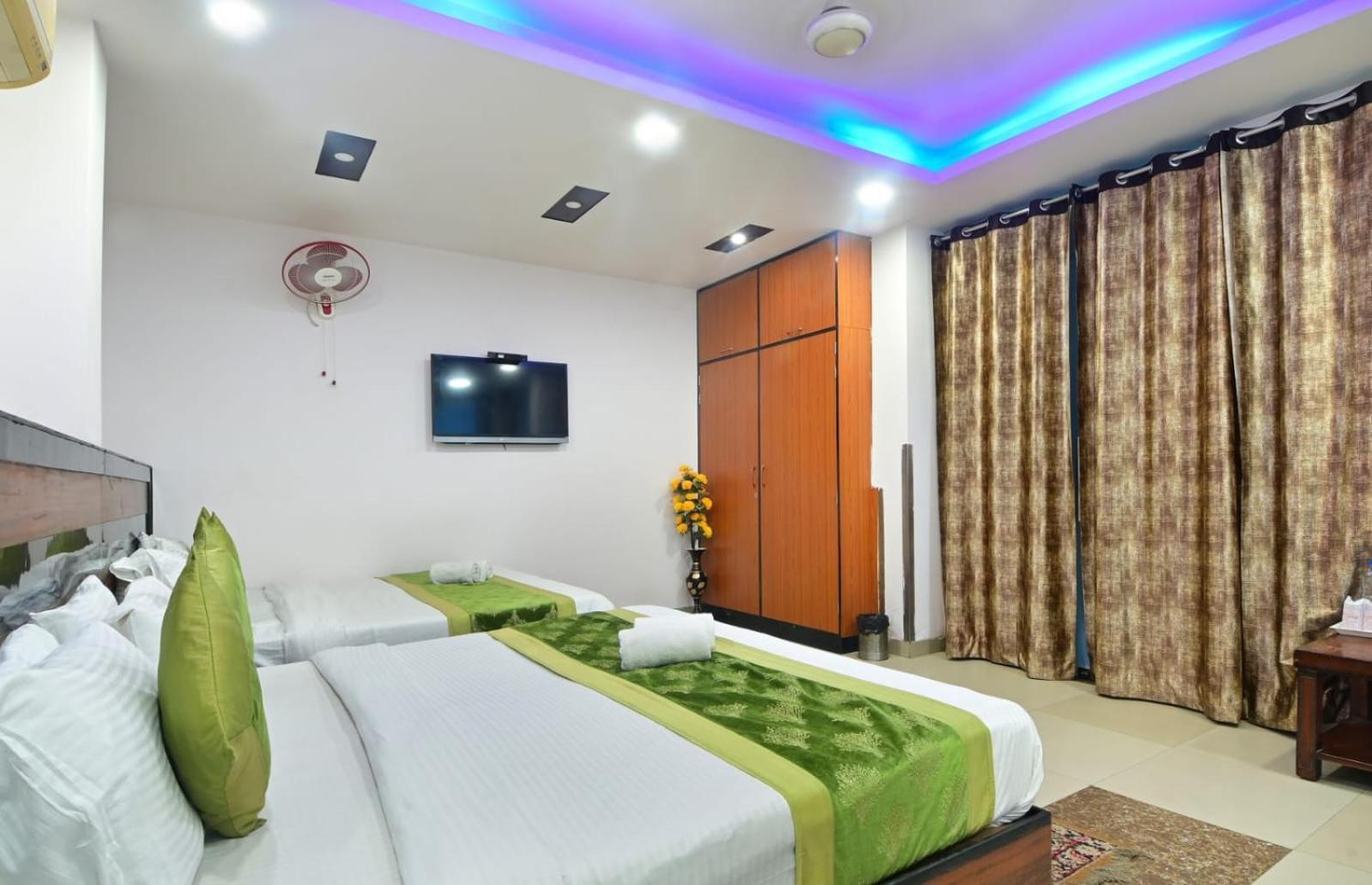 Hotel Emporio View - New Delhi Railway Station - Paharganj 외부 사진