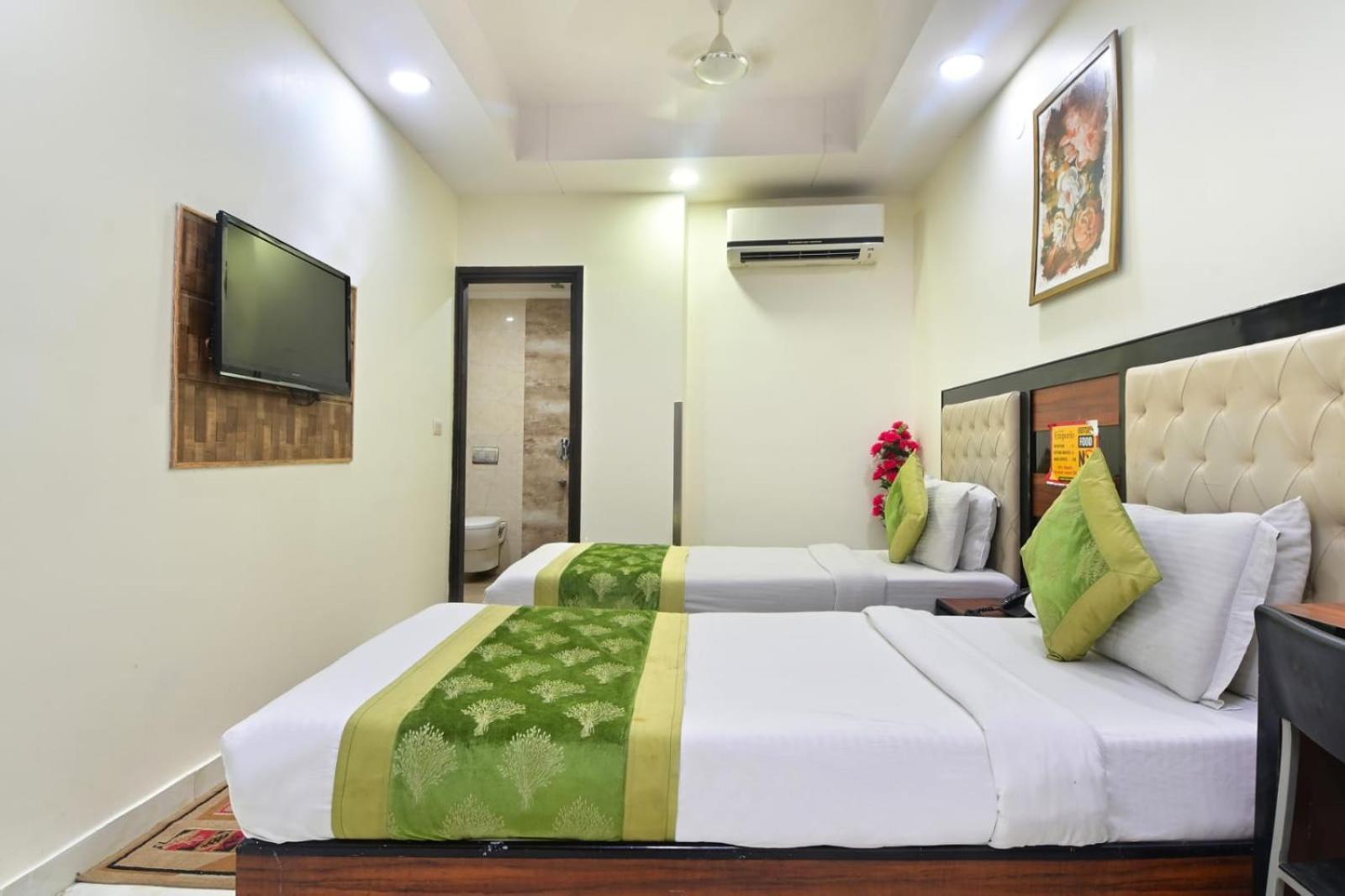 Hotel Emporio View - New Delhi Railway Station - Paharganj 외부 사진