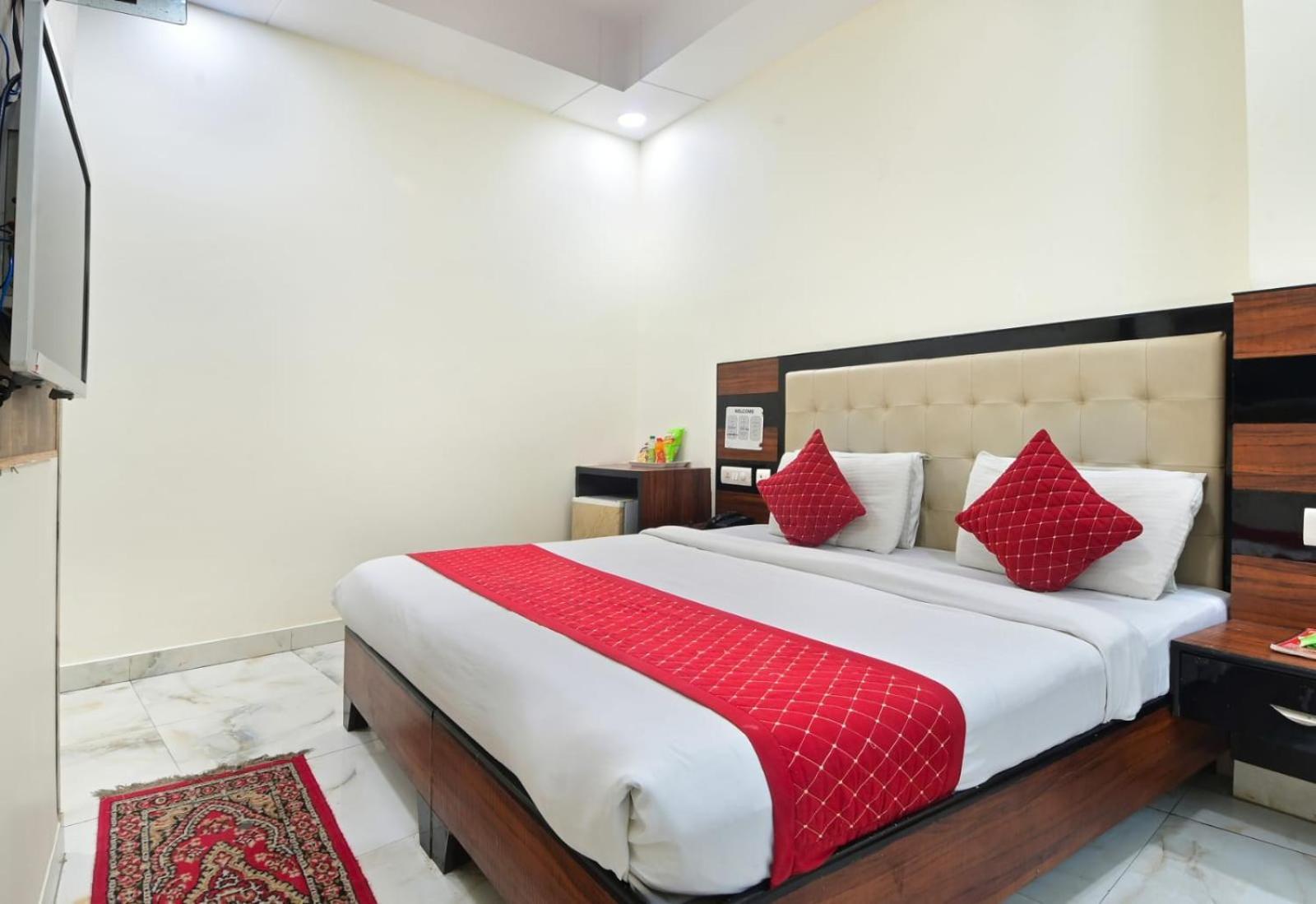 Hotel Emporio View - New Delhi Railway Station - Paharganj 외부 사진